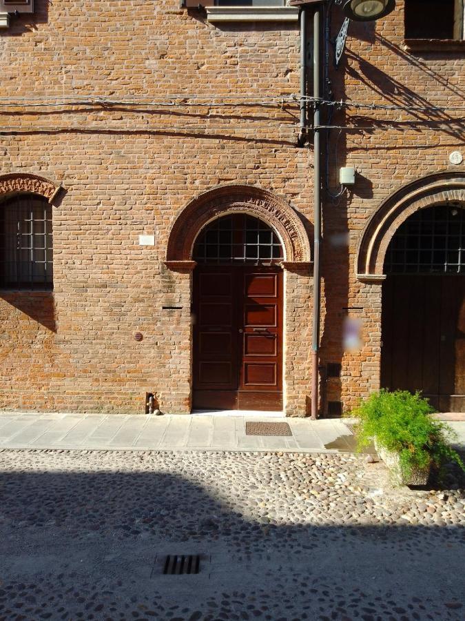 Ferrara Center - Luxury Apartment In Medieval Area With Wi-Fi Экстерьер фото